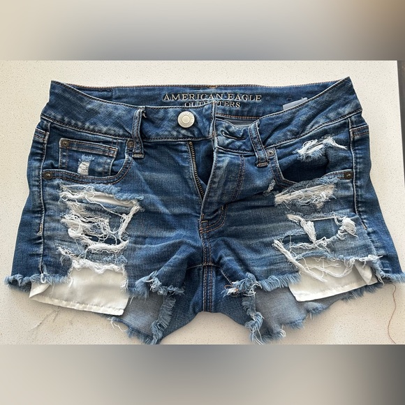 American Eagle Shorts - Picture 2 of 9